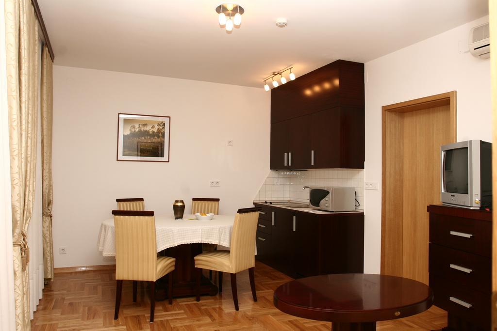 קופריבניצה Apartmani Marbis חדר תמונה