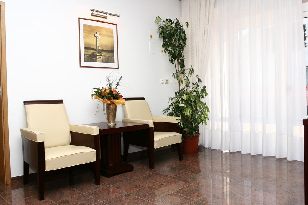 קופריבניצה Apartmani Marbis מראה חיצוני תמונה